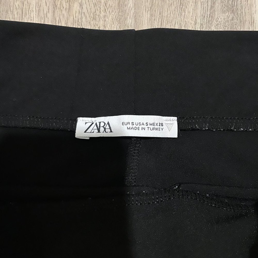 Zara Ruched Mini Skirt - Picture 2 of 3